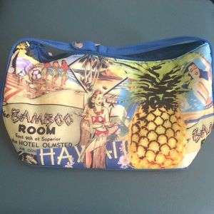 NWT Unique Hawaiian Cosmetic Bag